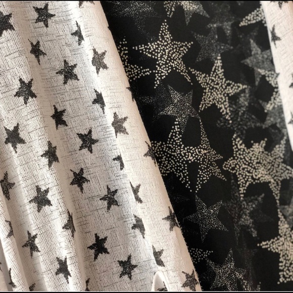 ❌SOLD❌Lularoe sarah M stars Blanc Noir - Picture 2 of 2